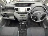 Toyota VOXY лот № 1082 оценка RA  с аукциона в Японии 3