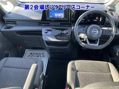 Nissan SERENA  с аукциона в Японии