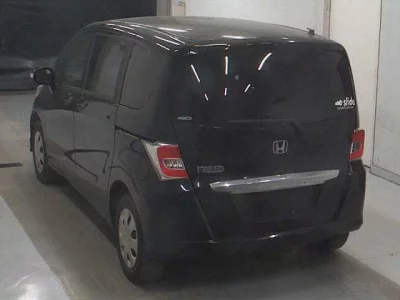 Honda FREED  с аукциона в Японии