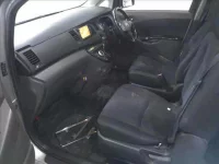 Toyota ISIS лот № 4265 оценка 3.5  с аукциона в Японии 2