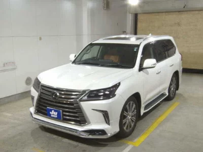 Lexus LX  с аукциона в Японии