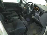 Toyota IPSUM лот № 4275 оценка 3  с аукциона в Японии 3