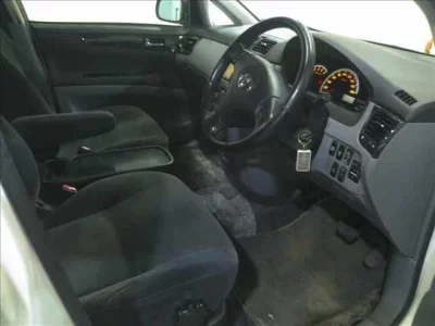 Toyota IPSUM  с аукциона в Японии