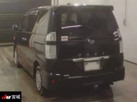 Toyota VOXY лот № 4287 оценка 3  с аукциона в Японии 1