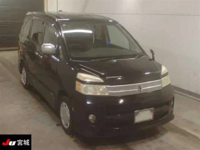 Toyota VOXY  с аукциона в Японии