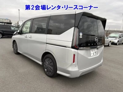 Nissan SERENA  с аукциона в Японии