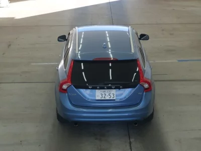 Volvo V60  с аукциона в Японии