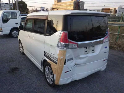 Mitsubishi DELICA D2