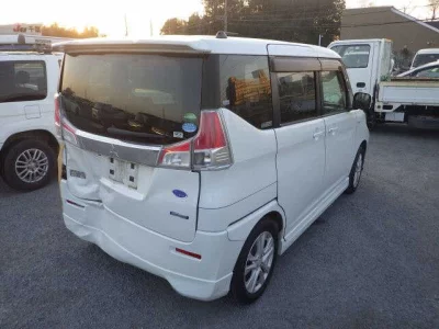 Mitsubishi DELICA D2