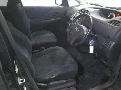 Toyota RACTIS  с аукциона в Японии