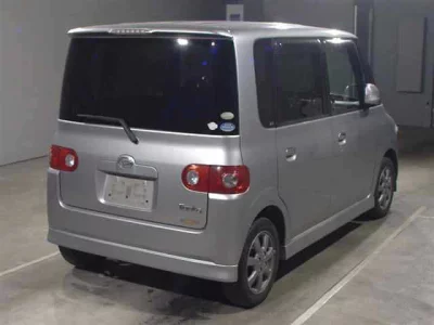 Daihatsu TANTO  с аукциона в Японии