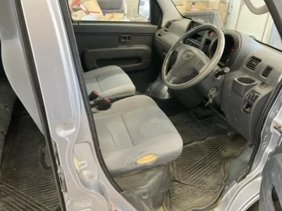 Toyota PIXIS VAN  с аукциона в Японии