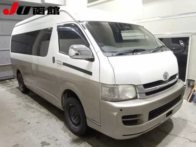 Toyota HIACE  с аукциона в Японии