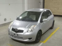 Toyota VITZ лот № 2059 оценка R  с аукциона в Японии 3