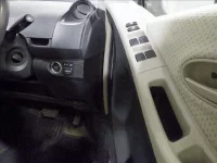 Toyota VITZ лот № 2059 оценка R  с аукциона в Японии 6