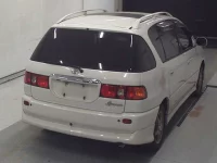 Toyota IPSUM лот № 1054 оценка 3.5  с аукциона в Японии 4