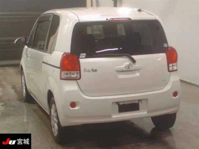 Toyota PORTE  с аукциона в Японии