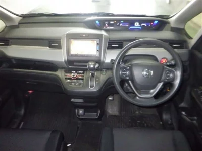 Honda FREED  с аукциона в Японии