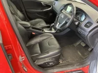 Volvo V40 лот № 2774 оценка 3  с аукциона в Японии 3