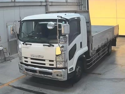 Isuzu FORWARD  с аукциона в Японии