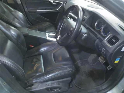 Volvo S60  с аукциона в Японии