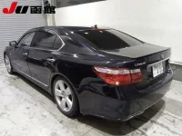 Lexus LS лот № 9245 оценка R  с аукциона в Японии 1