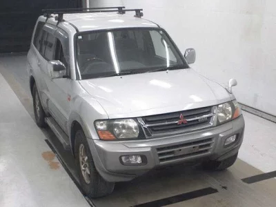Mitsubishi PAJERO  с аукциона в Японии