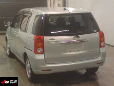 Toyota RAUM  с аукциона в Японии