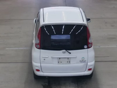 Toyota FUNCARGO  с аукциона в Японии