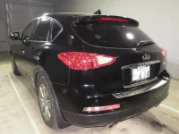 Nissan SKYLINE CROSSOVER лот № 7163 оценка 3.5  с аукциона в Японии 3