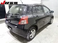 Toyota VITZ лот № 9252 оценка 3.5  с аукциона в Японии 4