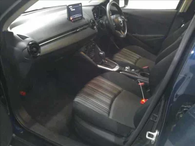 Mazda MAZDA2  с аукциона в Японии