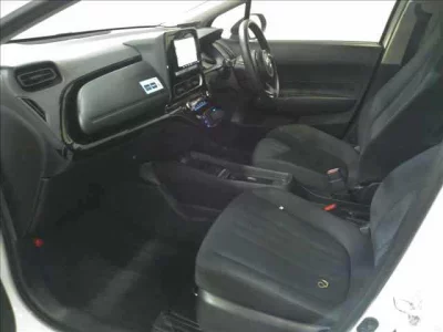 Toyota AQUA  с аукциона в Японии