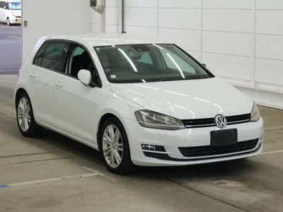 Volkswagen GOLF  с аукциона в Японии