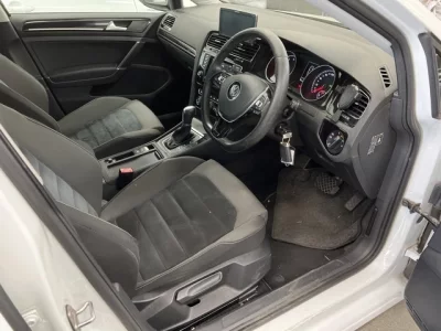 Volkswagen GOLF  с аукциона в Японии