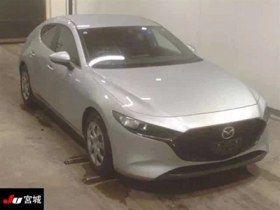 Mazda MAZDA3  с аукциона в Японии