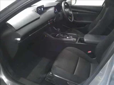 Mazda MAZDA3  с аукциона в Японии