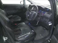 Toyota WISH лот № 2077 оценка RA  с аукциона в Японии 3