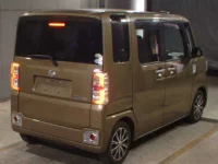 Daihatsu WAKE лот № 3031 оценка 3.5  с аукциона в Японии 4