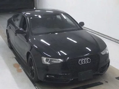 Audi A5  с аукциона в Японии