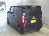 Honda N BOX лот № 7038 оценка 5  с аукциона в Японии 1