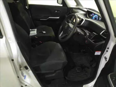 Mitsubishi DELICA D2  с аукциона в Японии