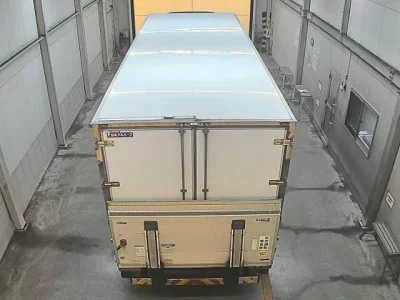 Isuzu FORWARD  с аукциона в Японии