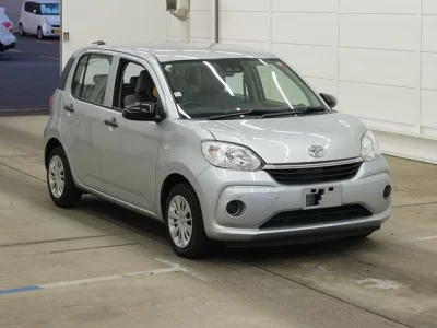 Toyota PASSO  с аукциона в Японии