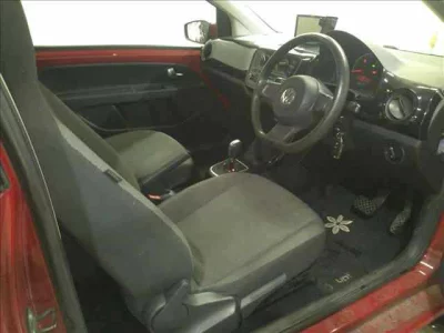 Volkswagen UP  с аукциона в Японии