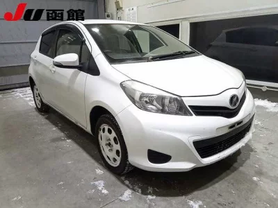 Toyota VITZ  с аукциона в Японии