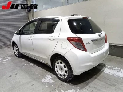 Toyota VITZ  с аукциона в Японии