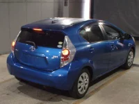 Toyota AQUA лот № 3001 оценка R  с аукциона в Японии 4