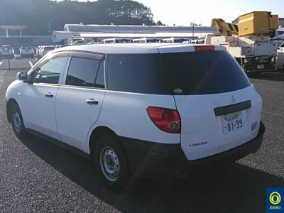 Mitsubishi LANCER VAN  с аукциона в Японии