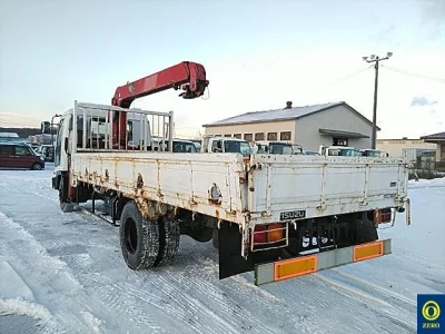 Isuzu FORWARD  с аукциона в Японии